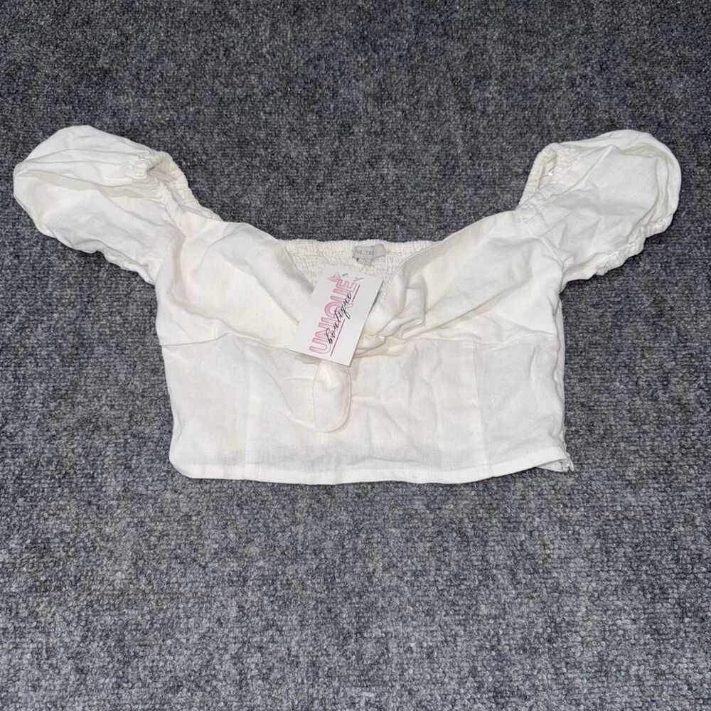 Love-tree Women's White and Cream Crop-top